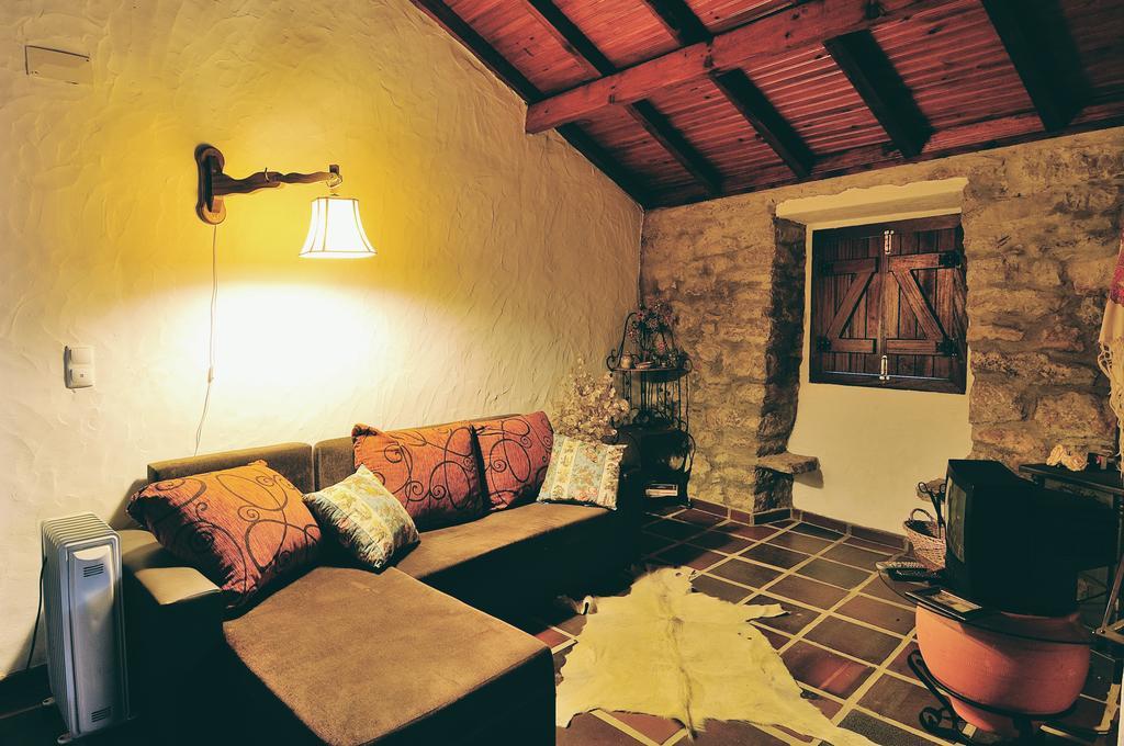 Casa Do Professor Villa Casais dos Monizes Bilik gambar